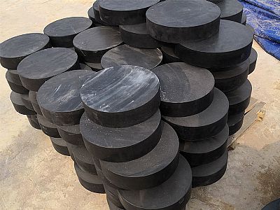 石首市板式橡胶支座由若干层橡胶片与薄钢板经加压硫化
